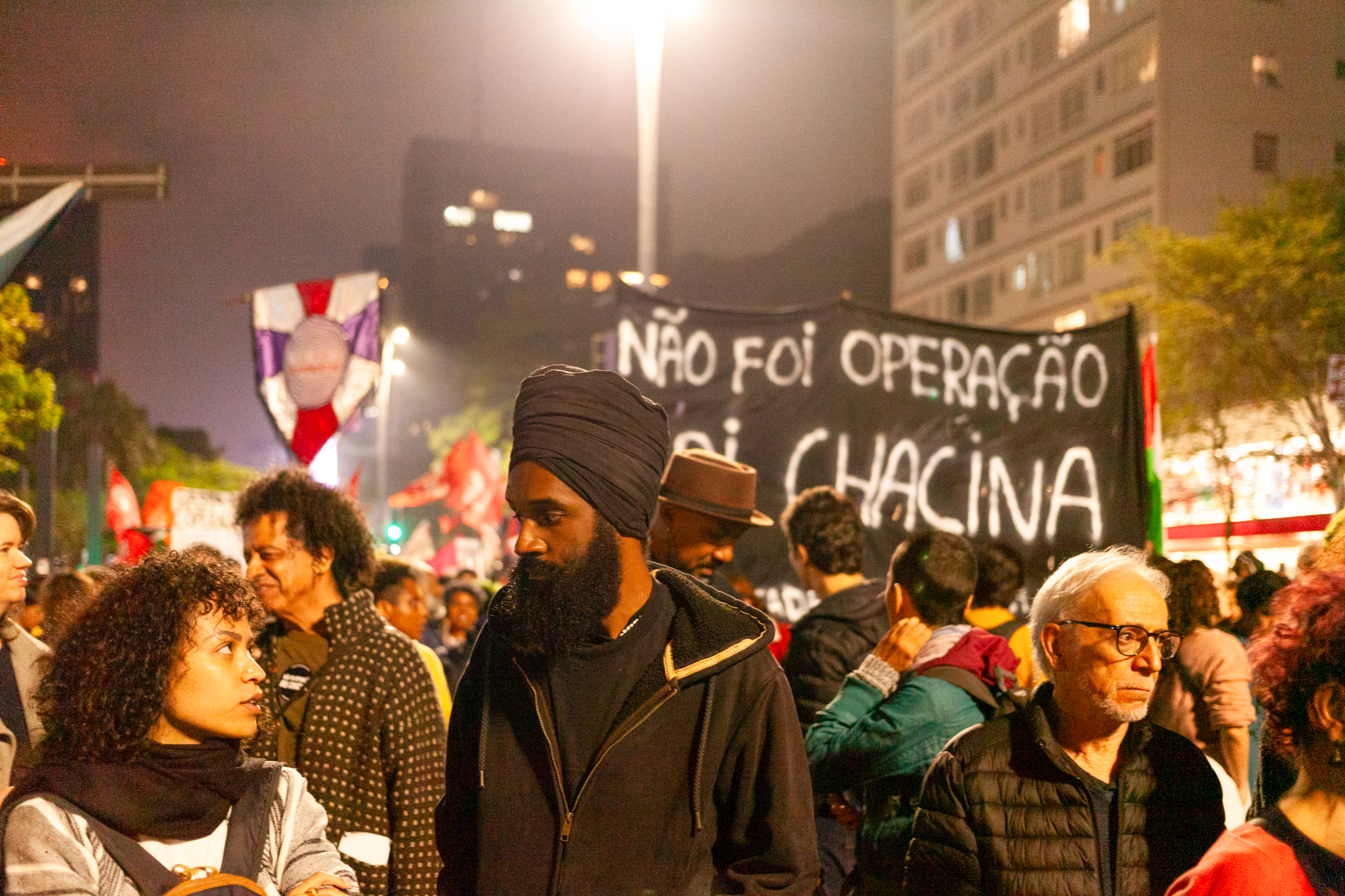 Multidão em protesto na Avenida Paulista em 31 de outubro de 2025